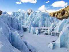 西藏最雄奇的景色之一——绒布冰川