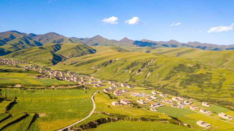  阿坝莫郎节是什么时候？阿坝旅游景点推荐