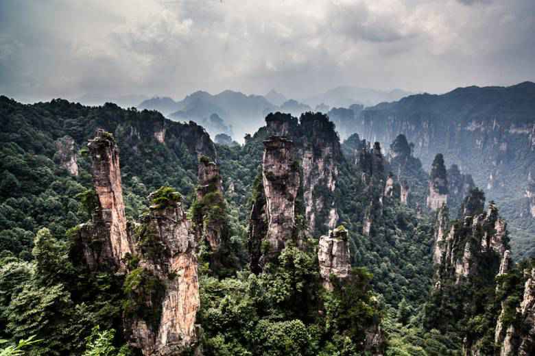 8月去哪里旅游最好_八月份适合去哪旅游_张家界