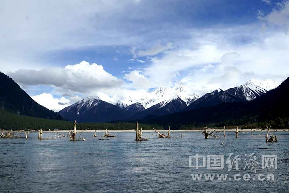 西藏最美十大湖泊之一 游波密古乡湖