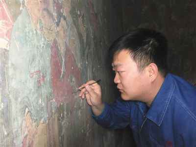莫高窟“面壁者”为神佛“治病”