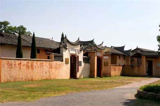  江西红色文化旅游在沪推广，万人重走长征路启程