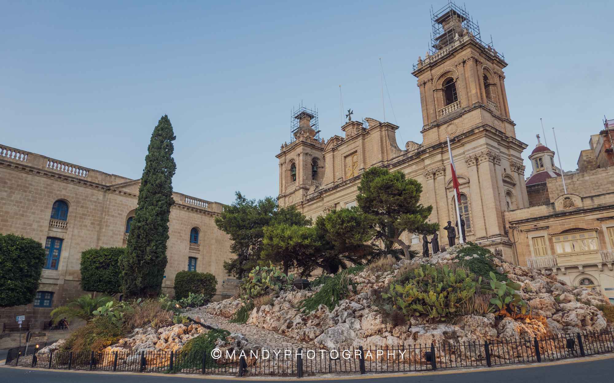 【小蛮弟Mandy】闯入现实版的中世纪城堡：生命该