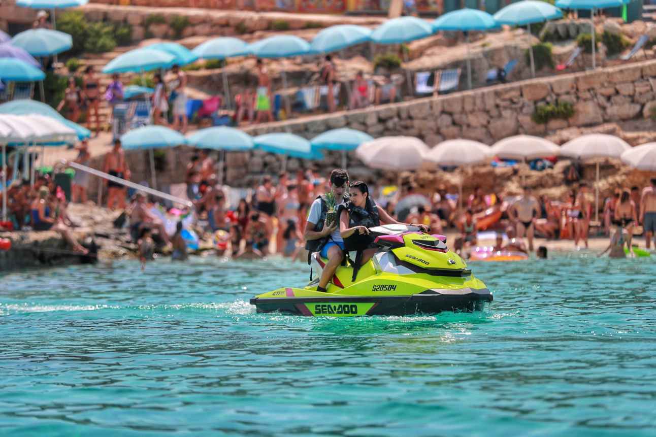 马耳他 ☆ 在所有的告别里面,我最喜欢明天见