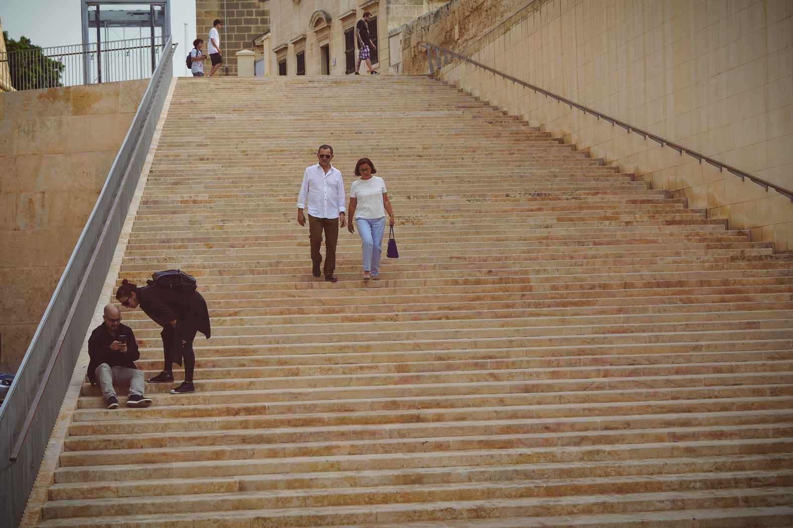 秘境之旅:唯一英联邦、欧元区、申根国、欧盟