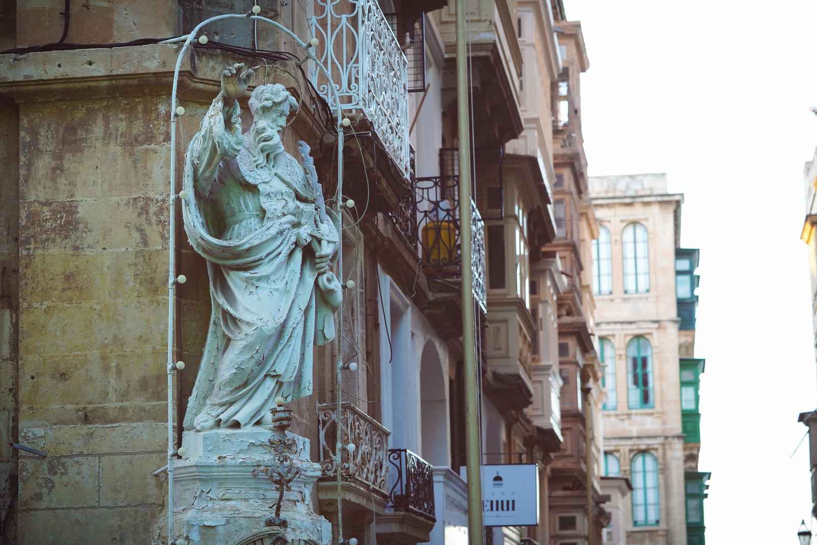 秘境之旅:唯一英联邦、欧元区、申根国、欧盟