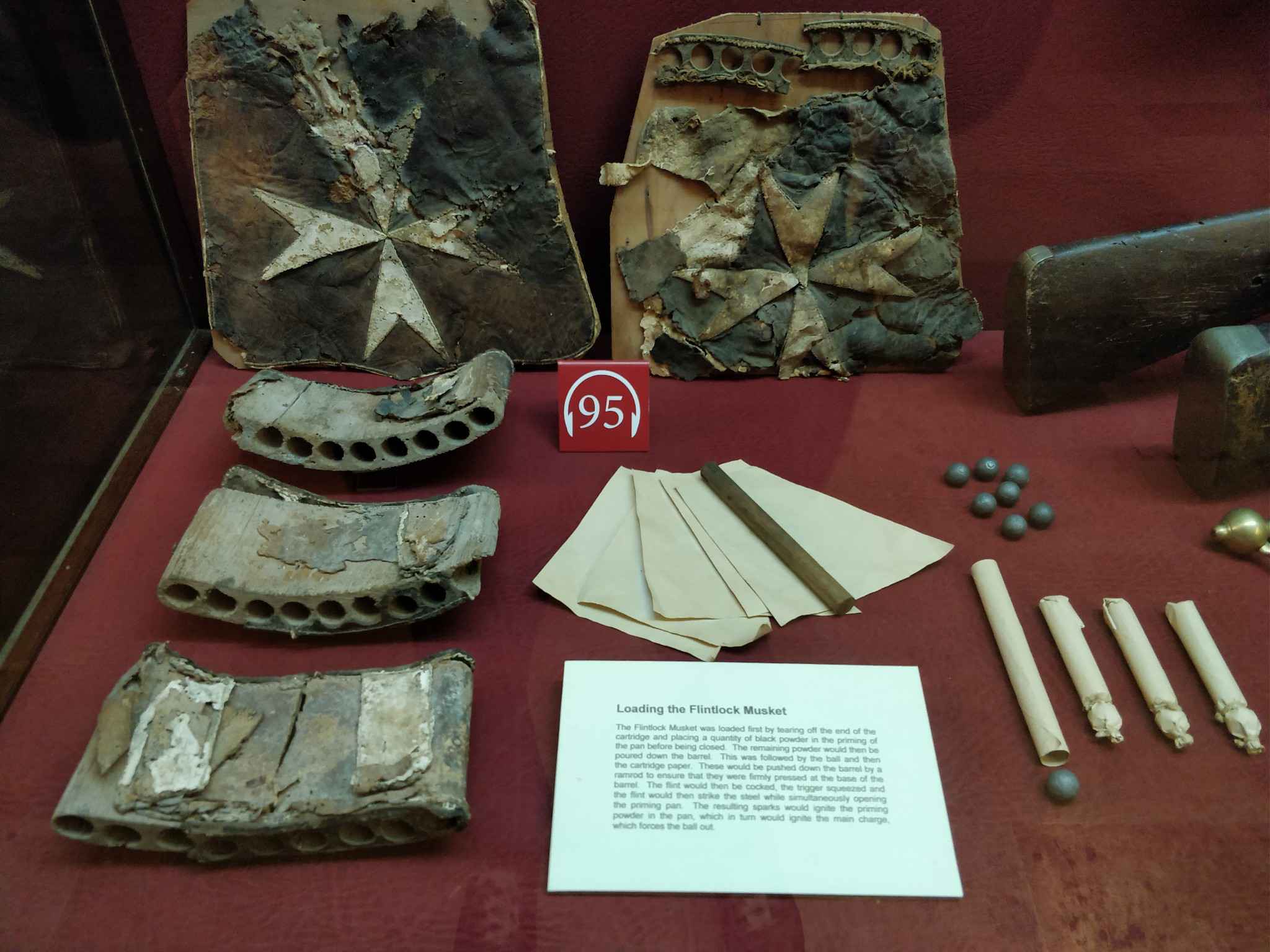 前面是一座岛,灯火通明: 海之角 马耳他 (Malta