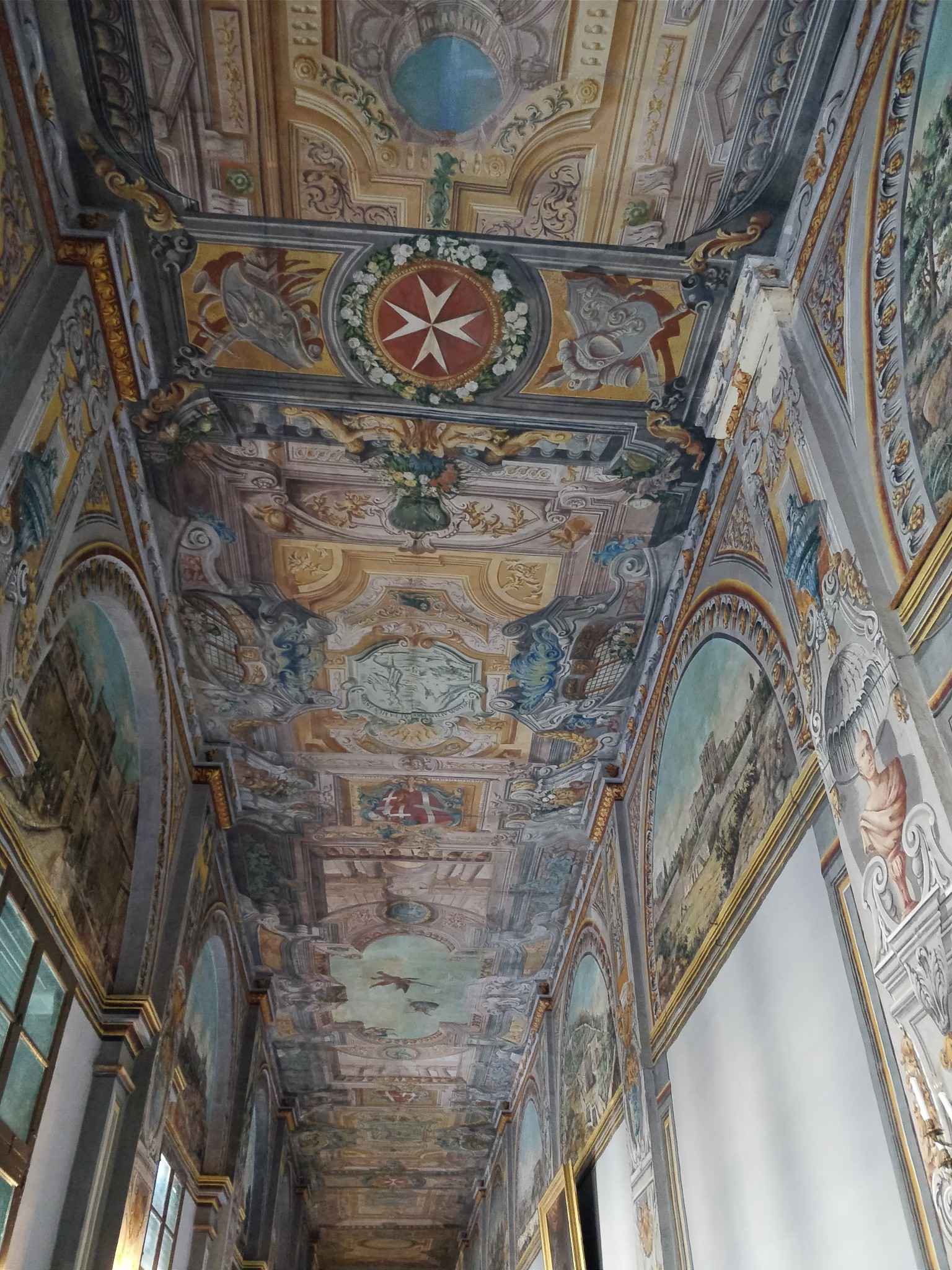 前面是一座岛,灯火通明: 海之角 马耳他 (Malta