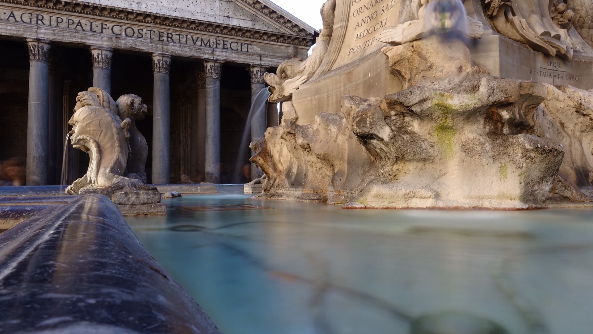 从罗马帝国到马耳他骑士团,古城满眼尽现代。