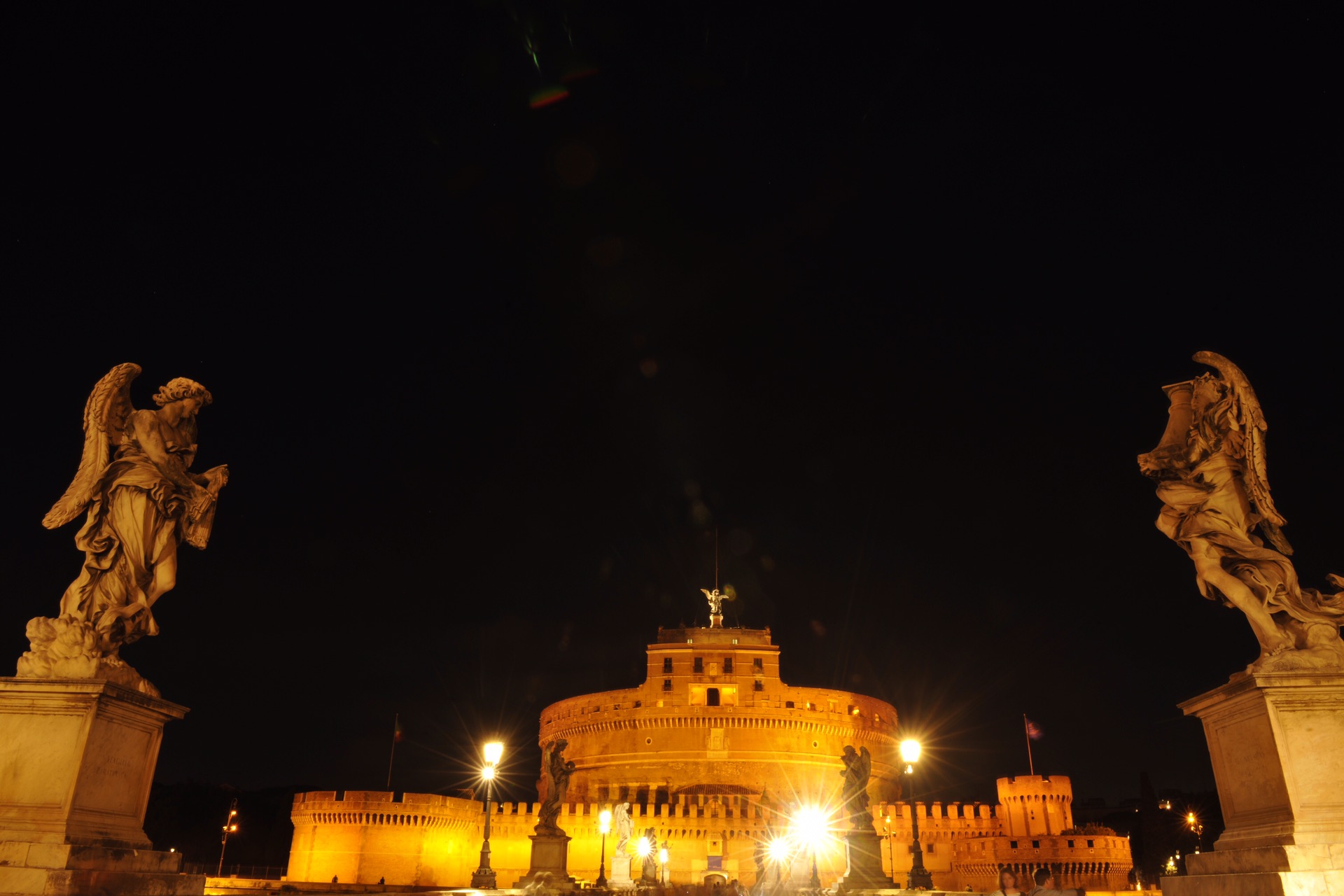 从罗马帝国到马耳他骑士团,古城满眼尽现代。