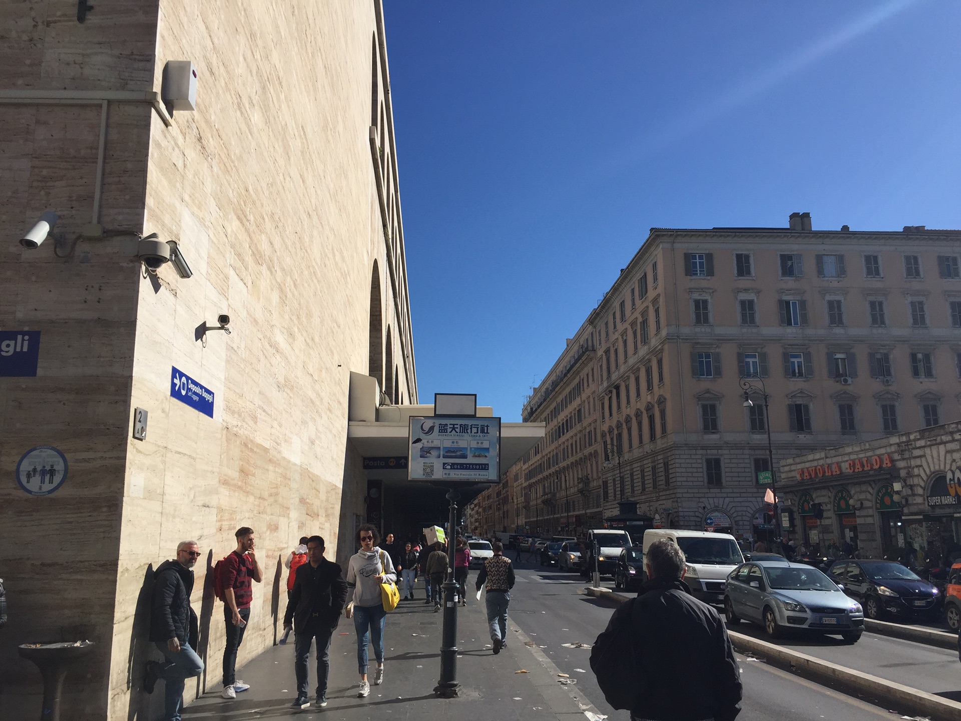 从罗马帝国到马耳他骑士团,古城满眼尽现代。