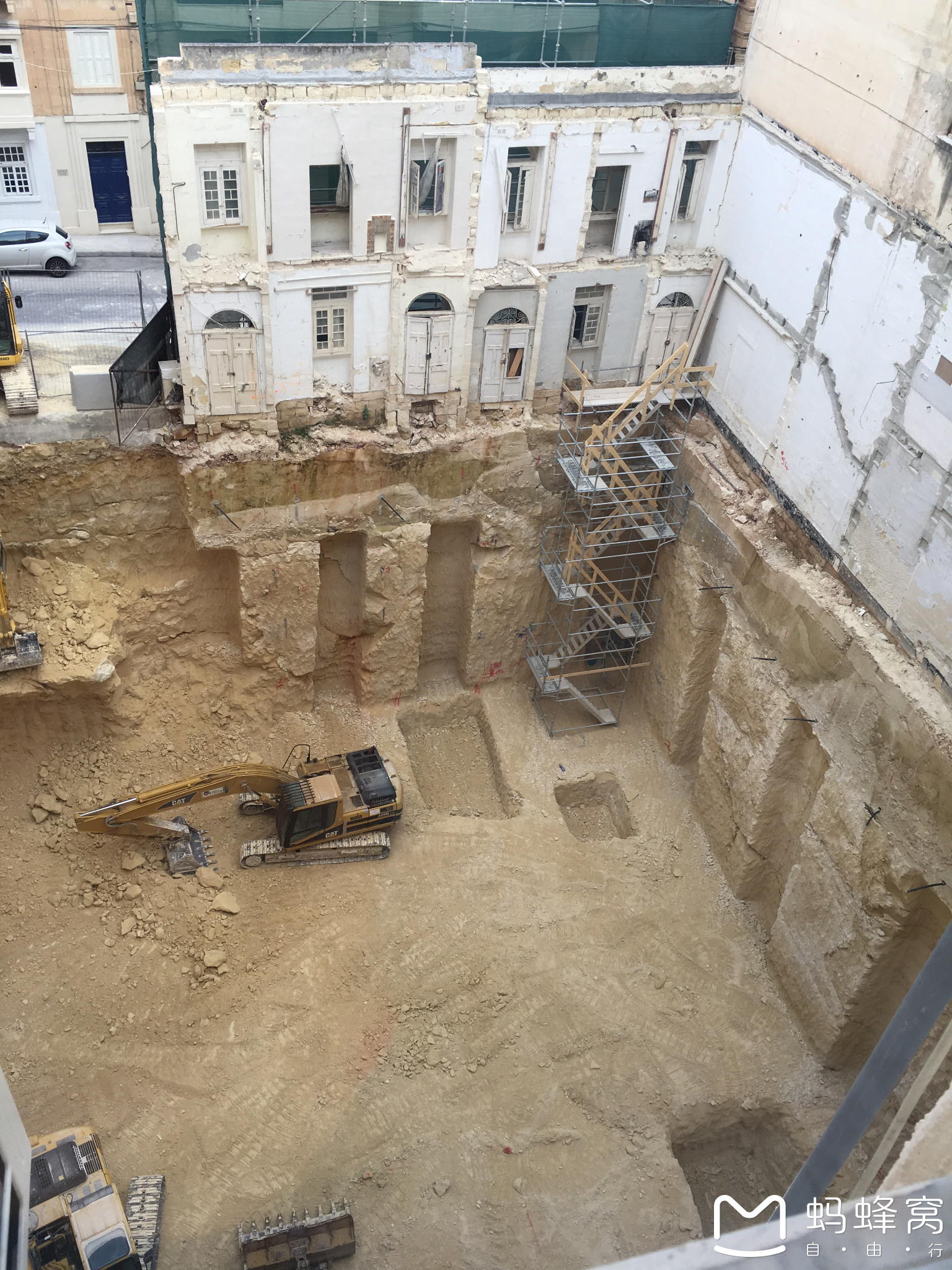 蓝窗上个月塌了囧 马耳他Malta还有别的(土黄+湛