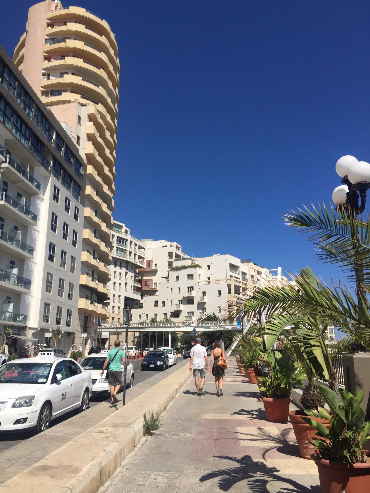 迷失在地中海的蓝色心脏