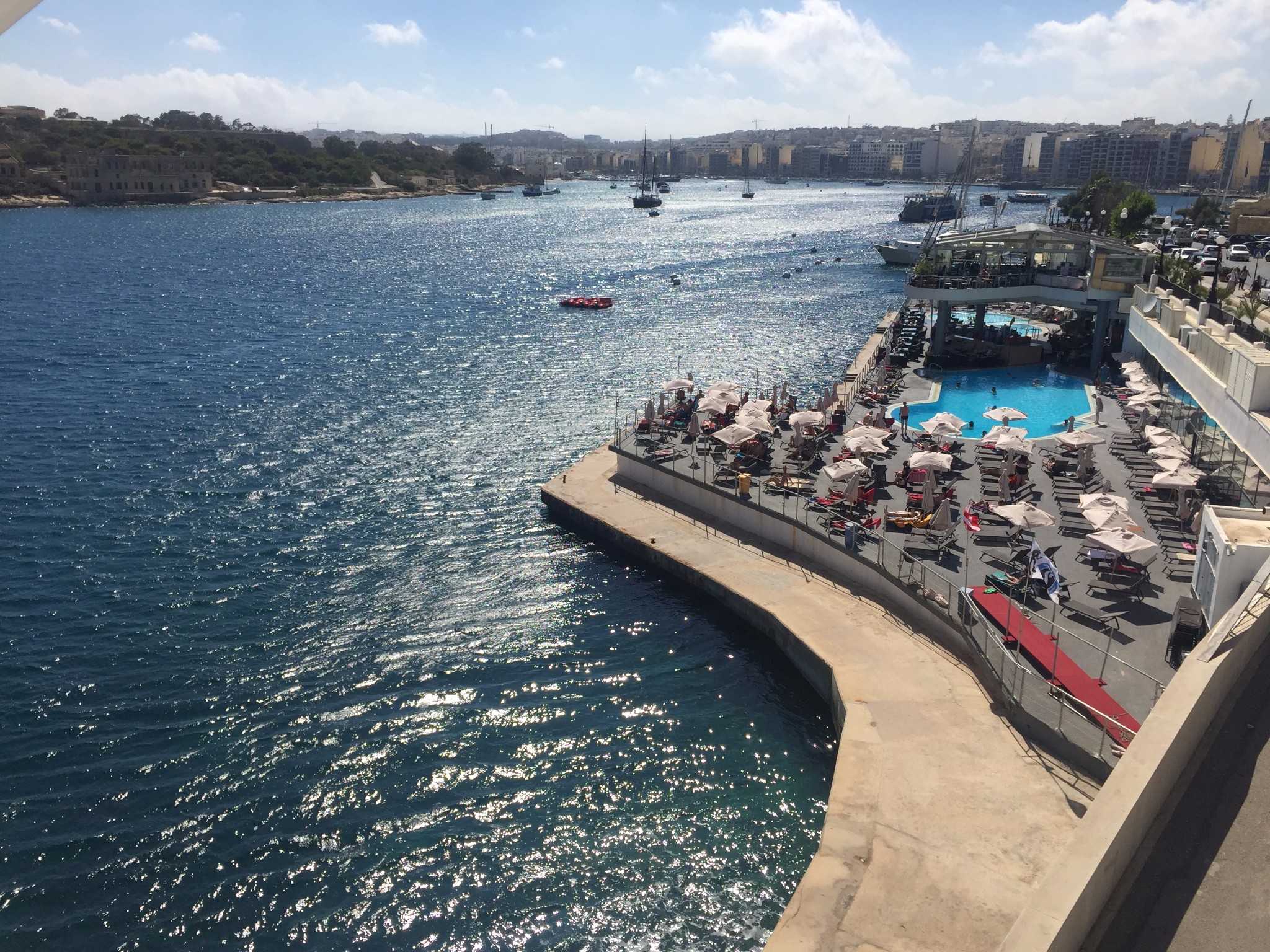 迷失在地中海的蓝色心脏