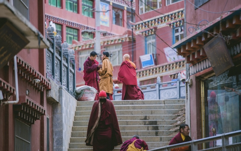  色达旅游值得一去吗?色达游玩景点攻略