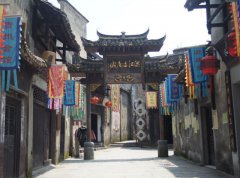 曾有小南京之称的中国第一古商城被冷