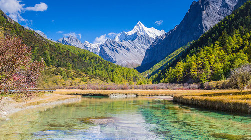  成都到稻城亚丁怎么去,稻城亚丁旅游费用